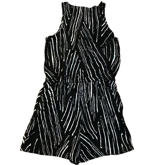 NWT Merona Romper Size Medium - Picture 2 of 8